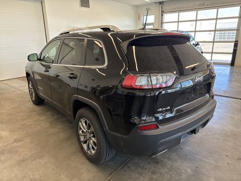 Used 2019 Jeep Cherokee Latitude Plus w/ Comfort/Convenience Group AWD/4WD image 5