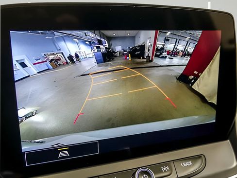 Used 2025 Chevrolet Blazer LT FWD image 17