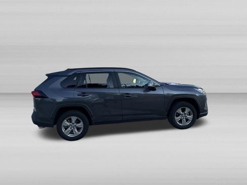 Used 2025 Toyota RAV4 XLE AWD/4WD image 5