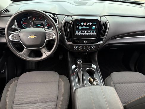 Used 2018 Chevrolet Traverse LT image 13