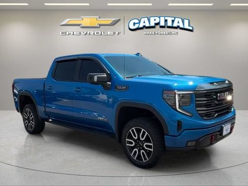 Used 2024 GMC Sierra 1500 AT4 w/ Technology Package AWD/4WD image 7