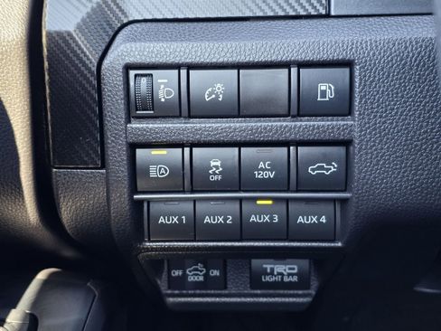 Used 2025 Toyota Tacoma TRD Pro image 35