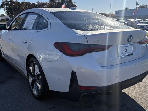 Used 2025 BMW i4 xDrive40i w/ Premium Package AWD/4WD image 8