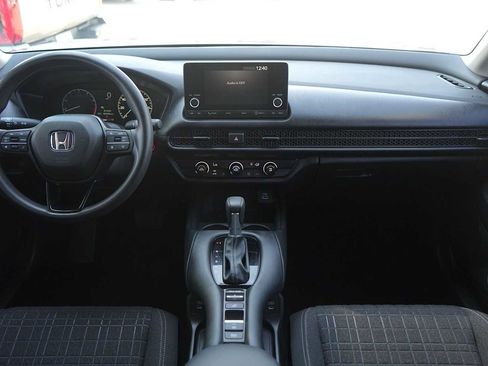 Certified 2024 Honda HR-V LX image 9