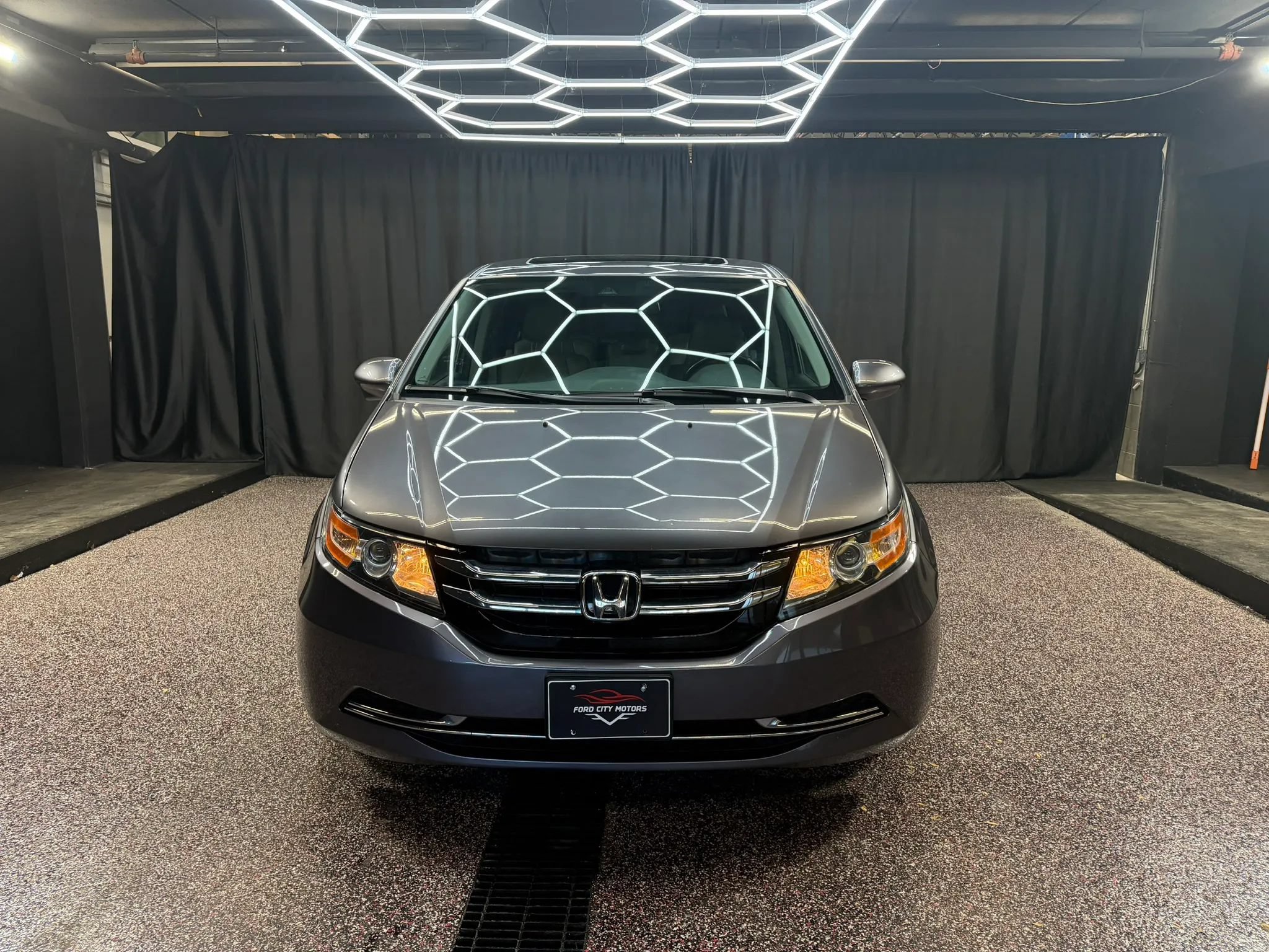 Used 2015 Honda Odyssey EX-L image 2