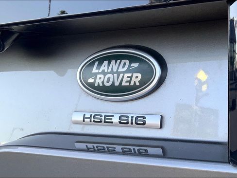 Used 2019 Land Rover Discovery HSE AWD/4WD image 32