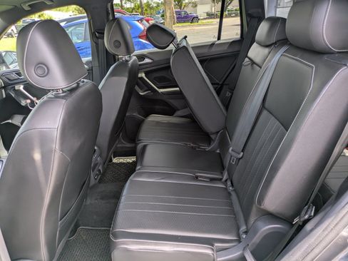 Used 2024 Volkswagen Tiguan SE R-Line FWD image 11