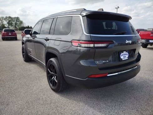Used 2022 Jeep Grand Cherokee L Limited AWD/4WD image 3