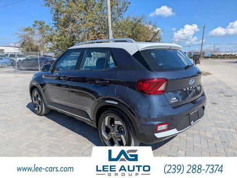 Used 2024 Hyundai Venue Limited image 5