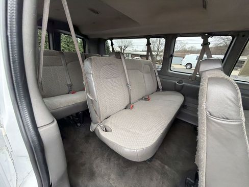 Used 2017 Chevrolet Express 3500 LT w/ LT Preferred Equipment Group image 21