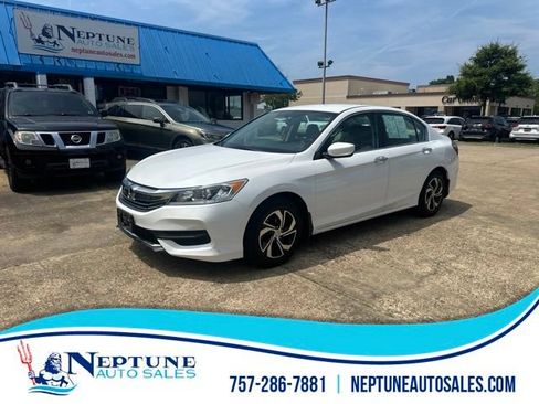 Used 2017 Honda Accord LX image 1