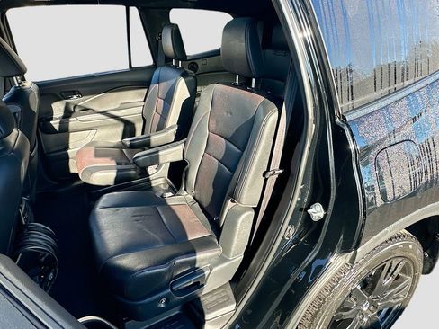 Used 2022 Honda Pilot Black Edition image 25