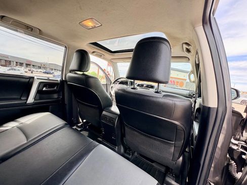 Used 2015 Toyota 4Runner SR5 Premium AWD/4WD image 32