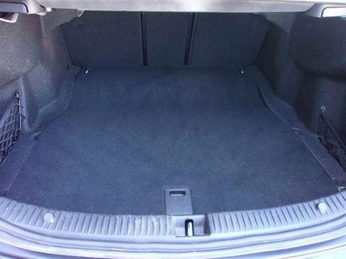 Used 2017 Mercedes-Benz C 300 Sedan image 6