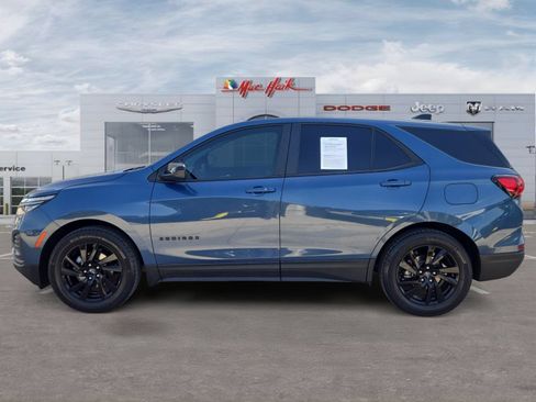Used 2024 Chevrolet Equinox LS w/ LS Convenience Package FWD image 2