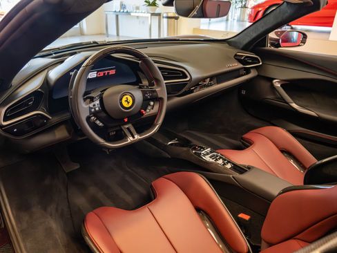 Used 2025 Ferrari 296 GTS RWD image 9