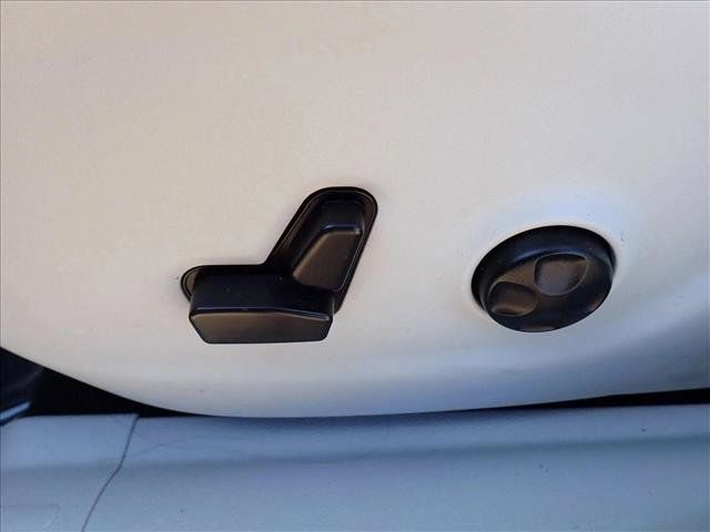 Used 2021 Jeep Cherokee Latitude Lux w/ Comfort/Convenience Group FWD image 14