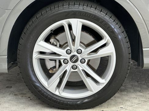 Used 2021 Audi Q3 2.0T Premium w/ Convenience Package AWD/4WD image 12