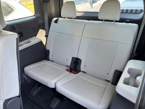 Used 2026 Hyundai Santa Fe SEL FWD image 30