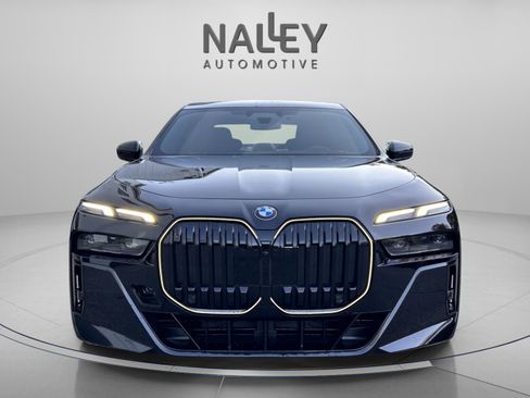 New 2026 BMW 740i image 7