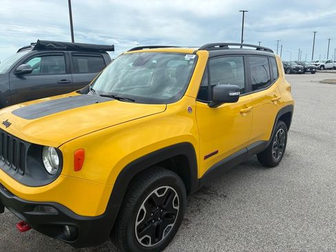 Used 2016 Jeep Renegade Trailhawk AWD/4WD image 6