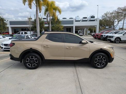 Used 2023 Hyundai Santa Cruz SEL Premium image 3