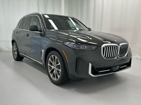 Used 2026 BMW X5 xDrive40i w/ Executive Package AWD/4WD image 1