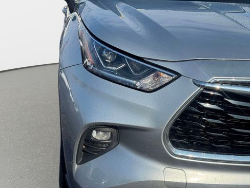 Used 2021 Toyota Highlander Platinum image 7