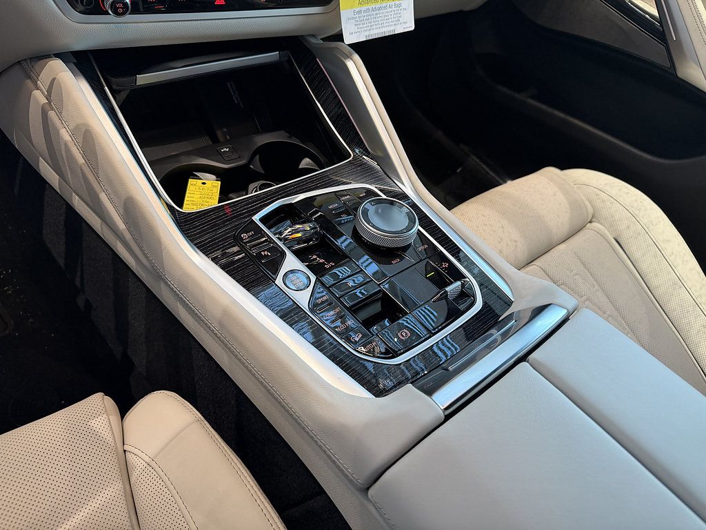 New 2027 BMW X6 xDrive40i w/ Executive Package AWD/4WD image 10