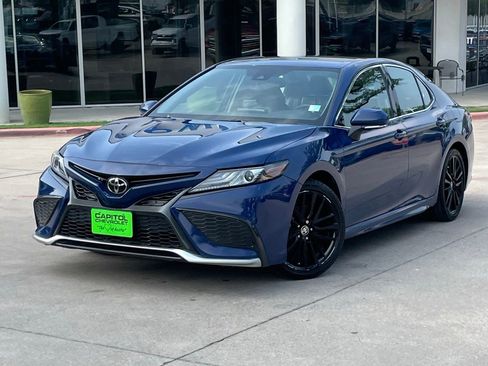 Used 2024 Toyota Camry XSE FWD image 10