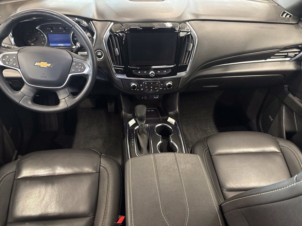 Used 2023 Chevrolet Traverse LT w/ LT Premium Package AWD/4WD image 6