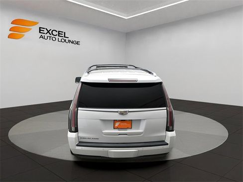 Used 2017 Cadillac Escalade ESV Premium Luxury image 49