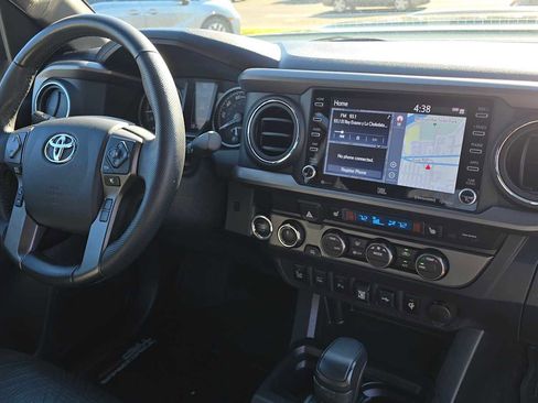 Used 2020 Toyota Tacoma TRD Pro image 11