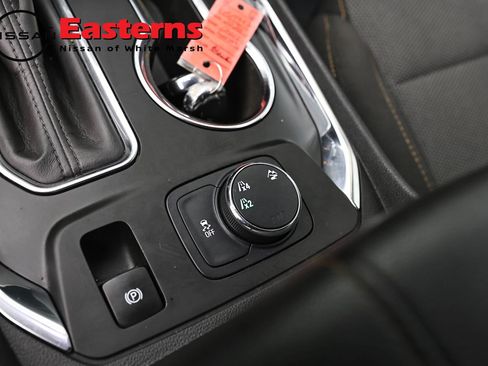 Used 2020 Chevrolet Traverse LS AWD/4WD image 20