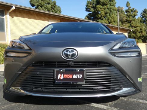 Used 2023 Toyota Mirai image 17