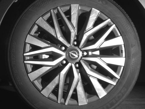 Used 2025 Nissan Altima 2.5 SV FWD image 12