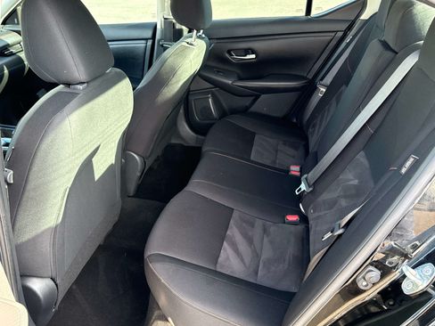 Used 2022 Nissan Sentra SR w/ Midnight Edition FWD image 13
