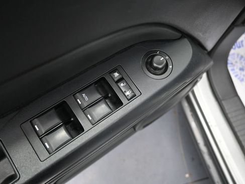 Used 2013 Jeep Compass Sport AWD/4WD image 26