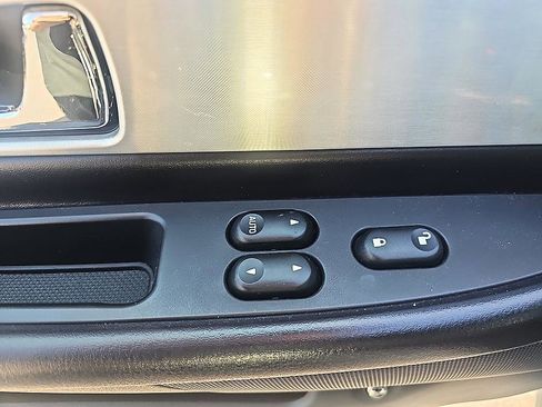 Used 2003 Ford Thunderbird RWD image 11
