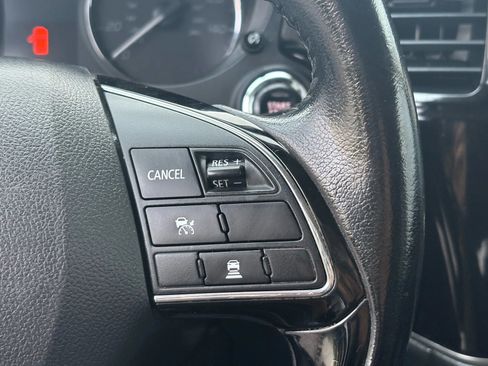 Used 2016 Mitsubishi Outlander SEL image 11