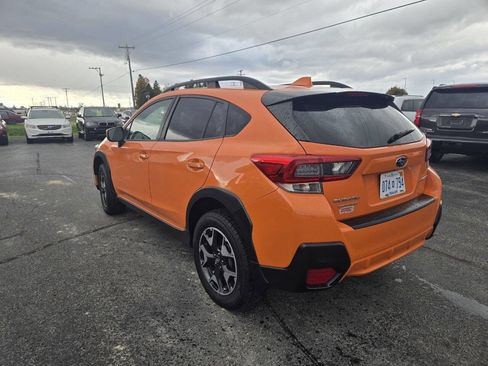 Used 2020 Subaru Crosstrek 2.0i Premium w/ Moonroof Package 2 image 11