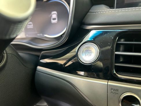 Used 2026 Genesis G70 2.5T RWD image 44