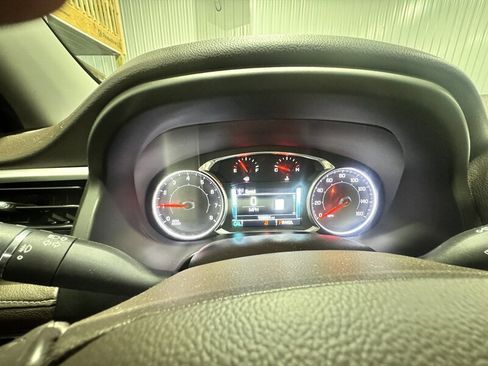 Used 2017 GMC Acadia SLT AWD/4WD image 13