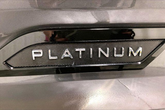 Used 2024 Toyota Tundra Platinum AWD/4WD image 8