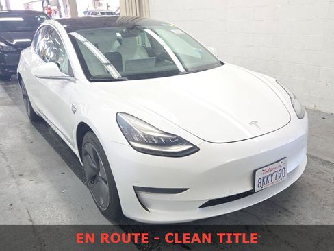 Used 2019 Tesla Model 3 Standard Range Plus RWD image 1