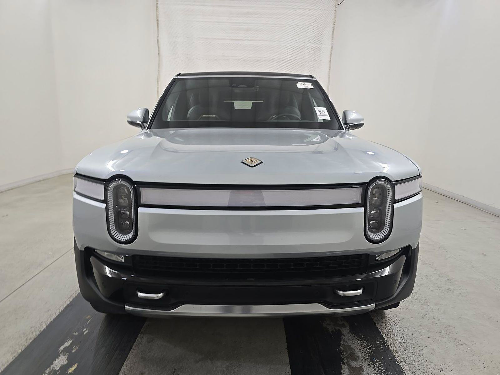 Used 2024 Rivian R1S Adventure Quad AWD/4WD image 2