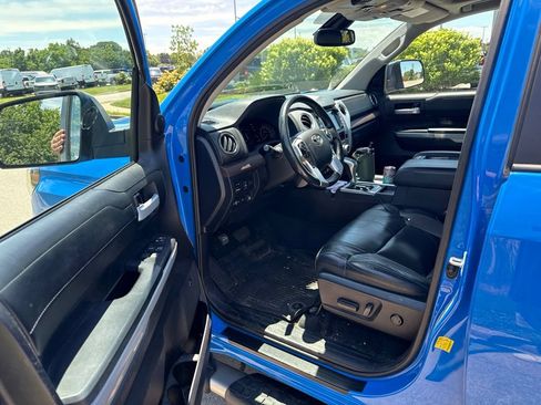 Used 2021 Toyota Tundra Limited w/ Limited Premium Package AWD/4WD image 5