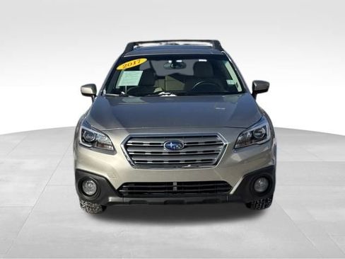 Used 2017 Subaru Outback 2.5i Limited image 11