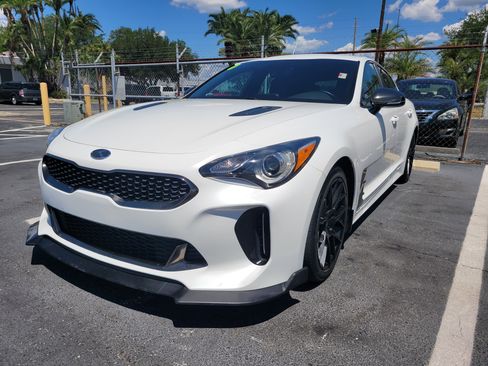 Used 2020 Kia Stinger GT-Line RWD image 3