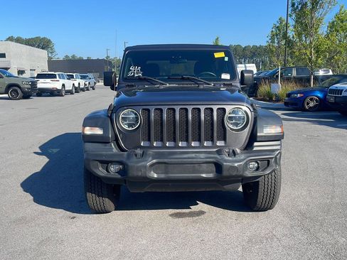 Used 2020 Jeep Wrangler Sport AWD/4WD image 2